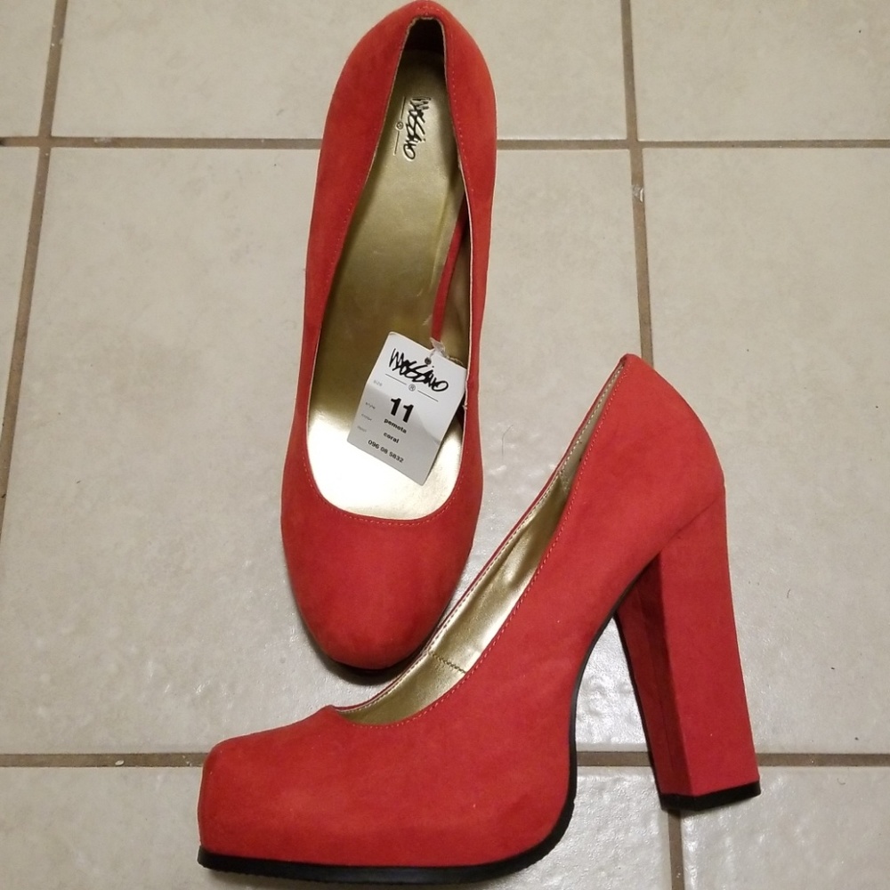 Chunky style heels